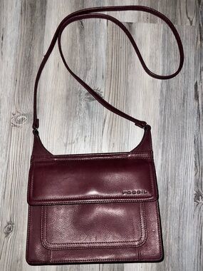 Fossil Burgundy Leather Crossbody Purse Bag Multi Pocket Magnet Latch Vintage